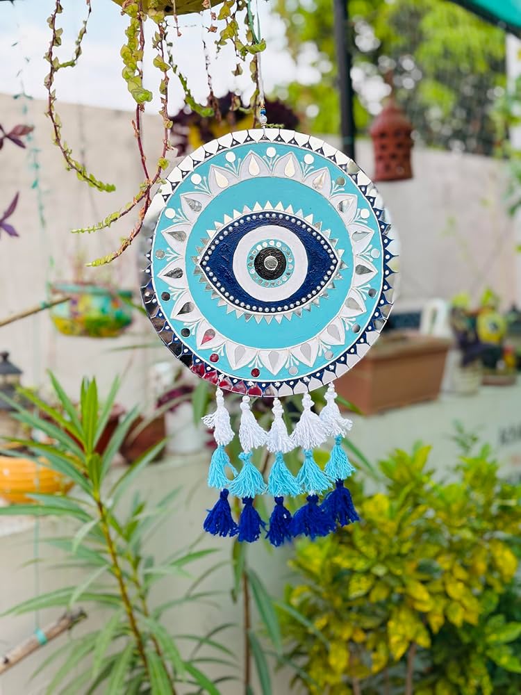 Lippan Art Hanging